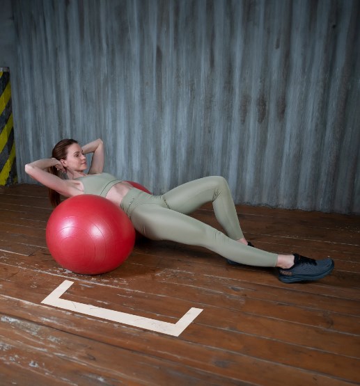 Мяч овальный PRCTZ PEANUT EXERCISE BALL, 50х100 см PF0015 517_555