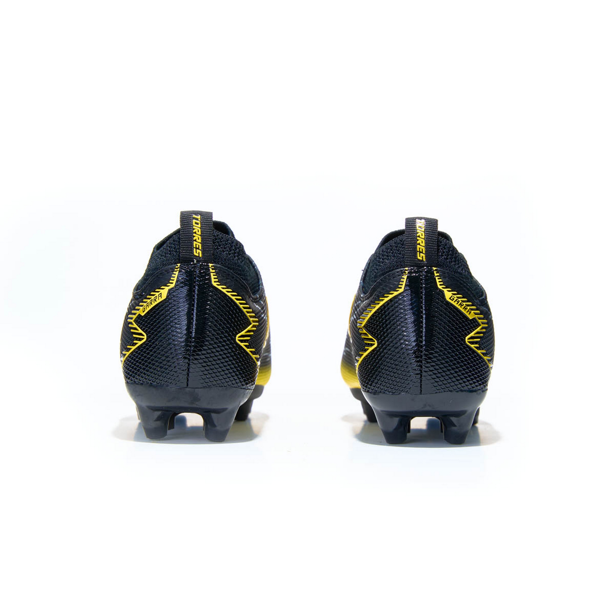 Бутсы футбольные Torres GARRA TS35824180  с носком, черный 2000_2000